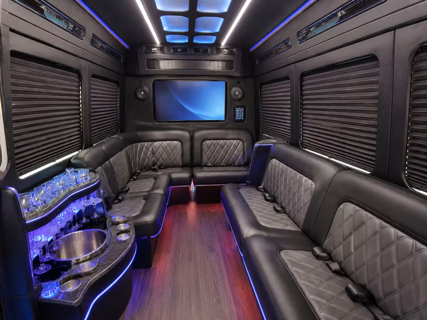 finding group transportation for pearland corporate events off sites and team outings is easy