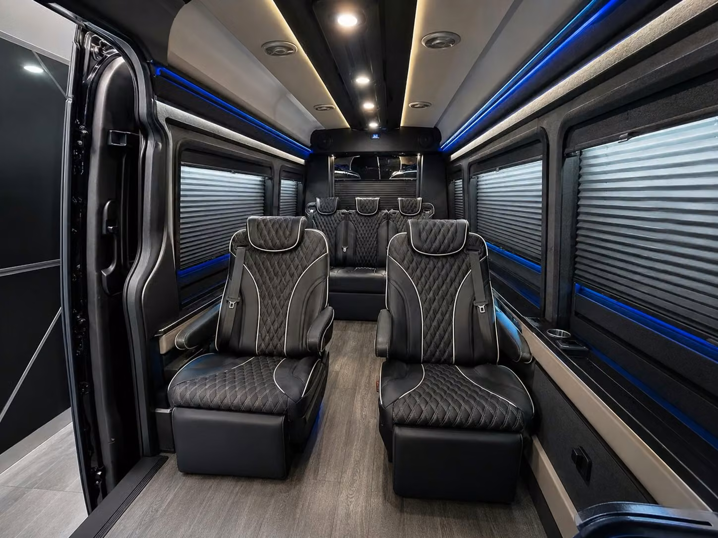 iah airport shuttles for large groups departing pearland